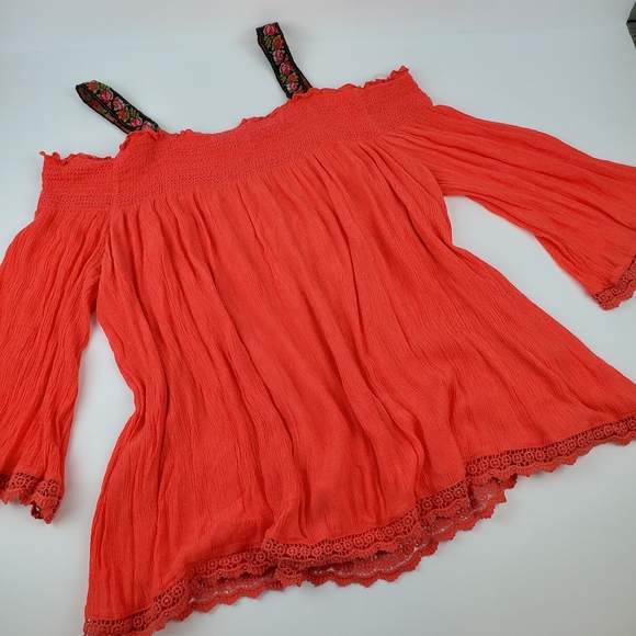 ONE WORLD Tops - One World Off Shoulder Top